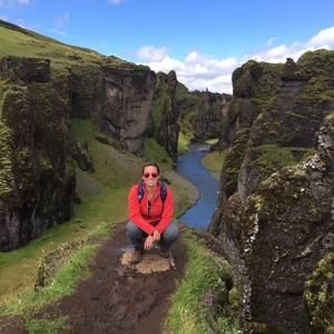 Meet your Posher, Maria